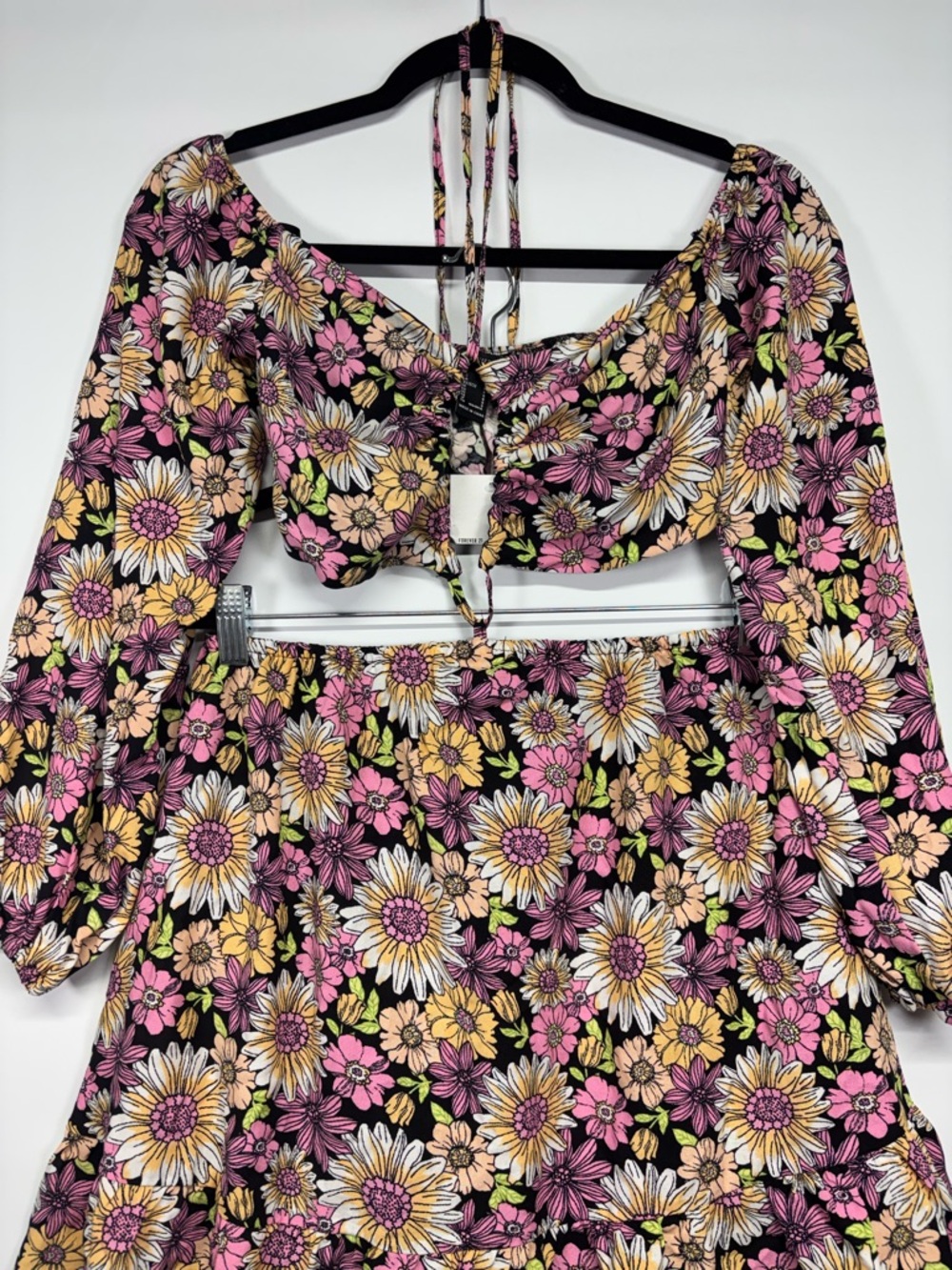 ✨Forever 21 Black Floral Cutout Mini Dress Strappy Halter Neck Line Size S - Picture 8 of 13
